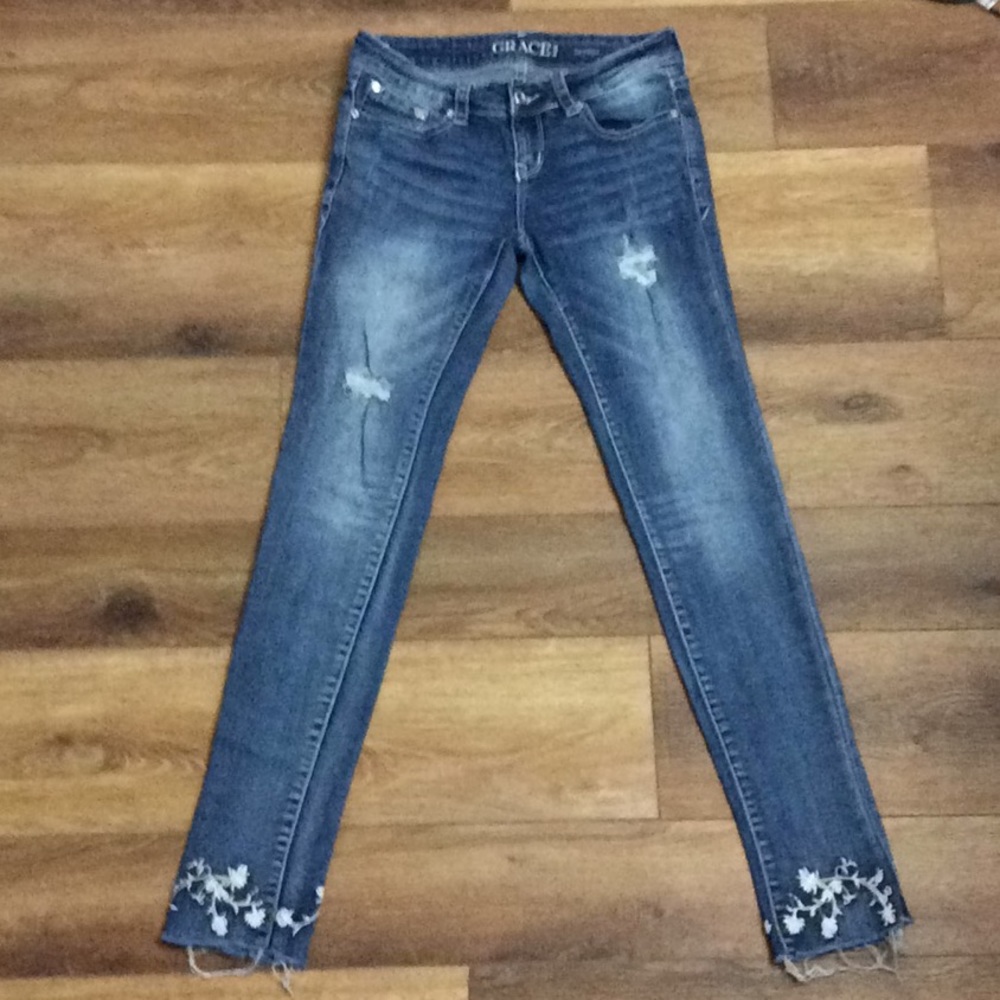 Women’s GRACE in LA Skinny Jeans. Size 24
